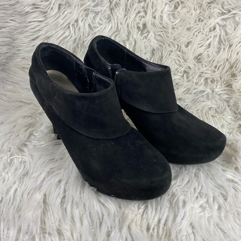 Black Heeled Boots